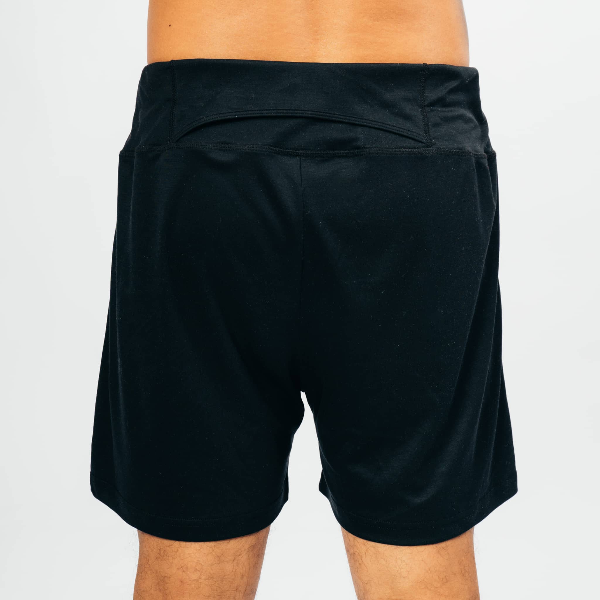 LIGHTNING I Natural Performance Shorts - schwarz