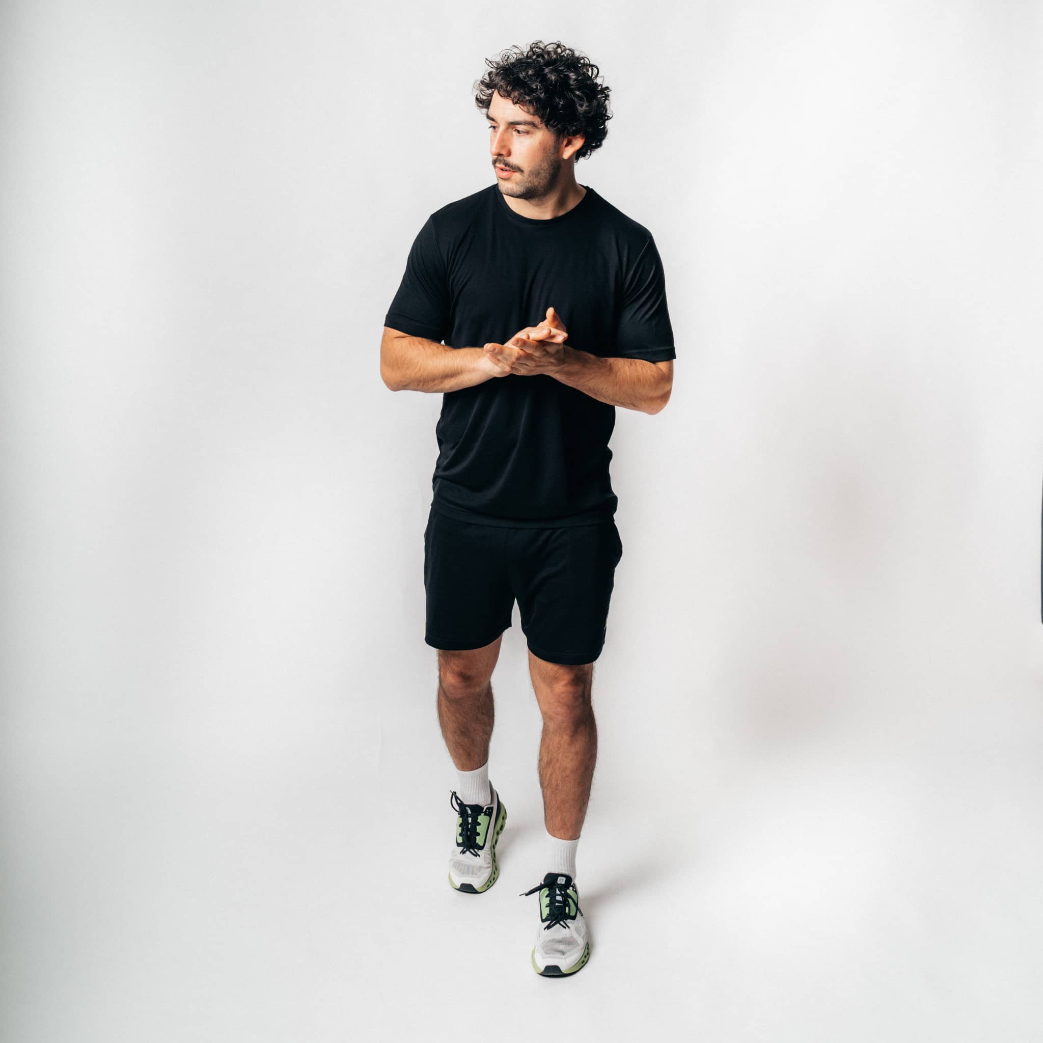 CLEAN I Natural Movement Shirt - schwarz