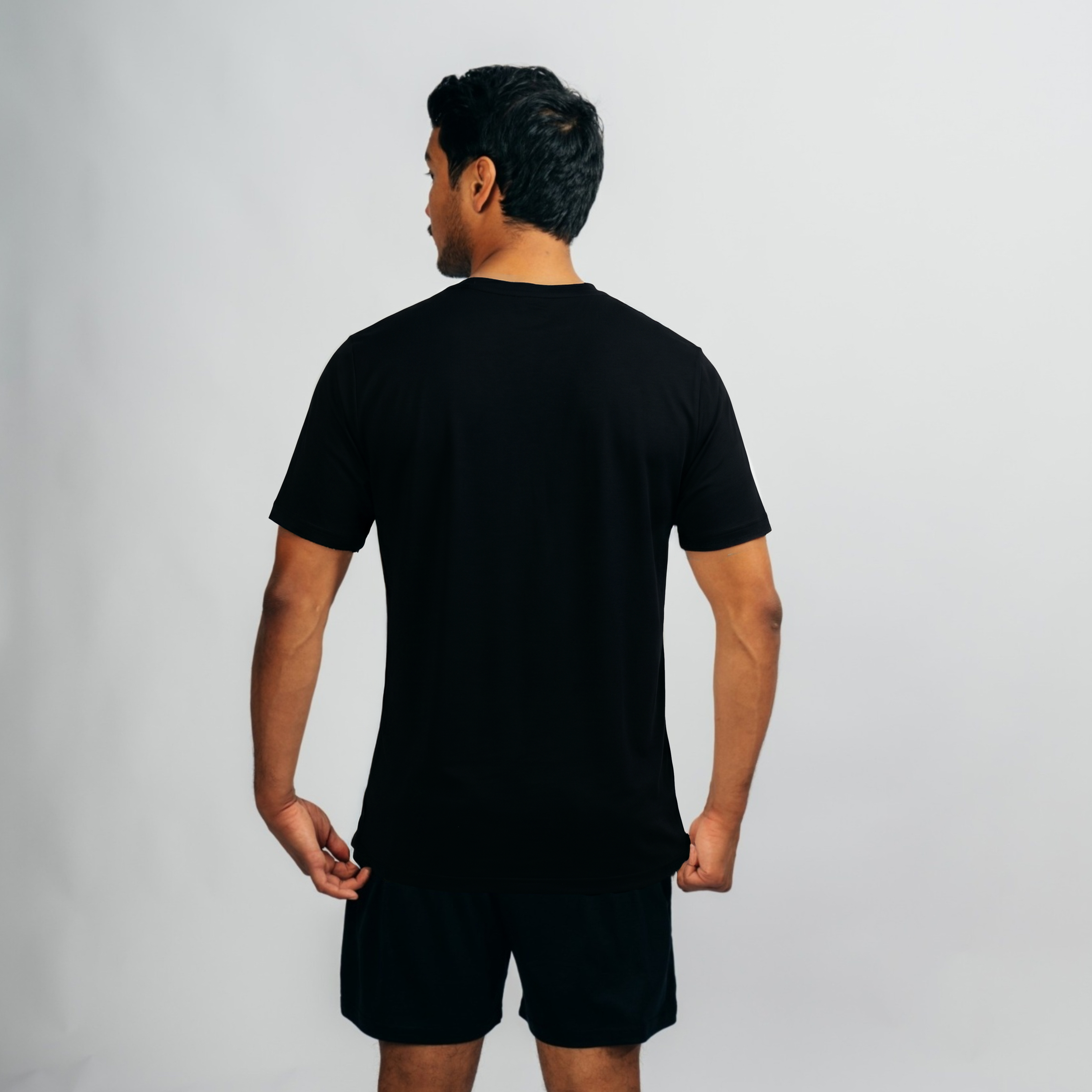 CLEAN 2.0 I Natural Movement Shirt | Black