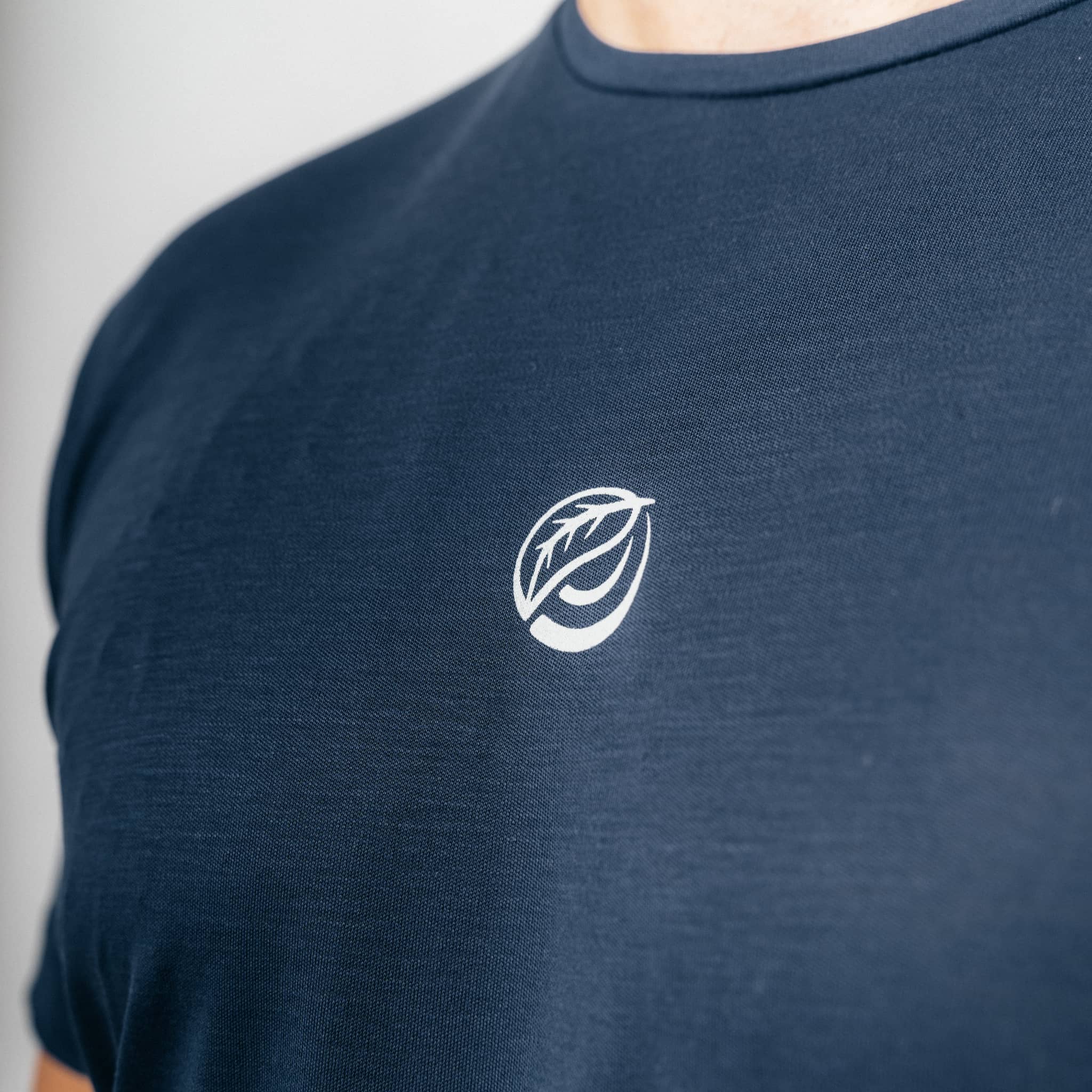 ATTITUDE 2.0 I Natural Performance Tee - navy blau