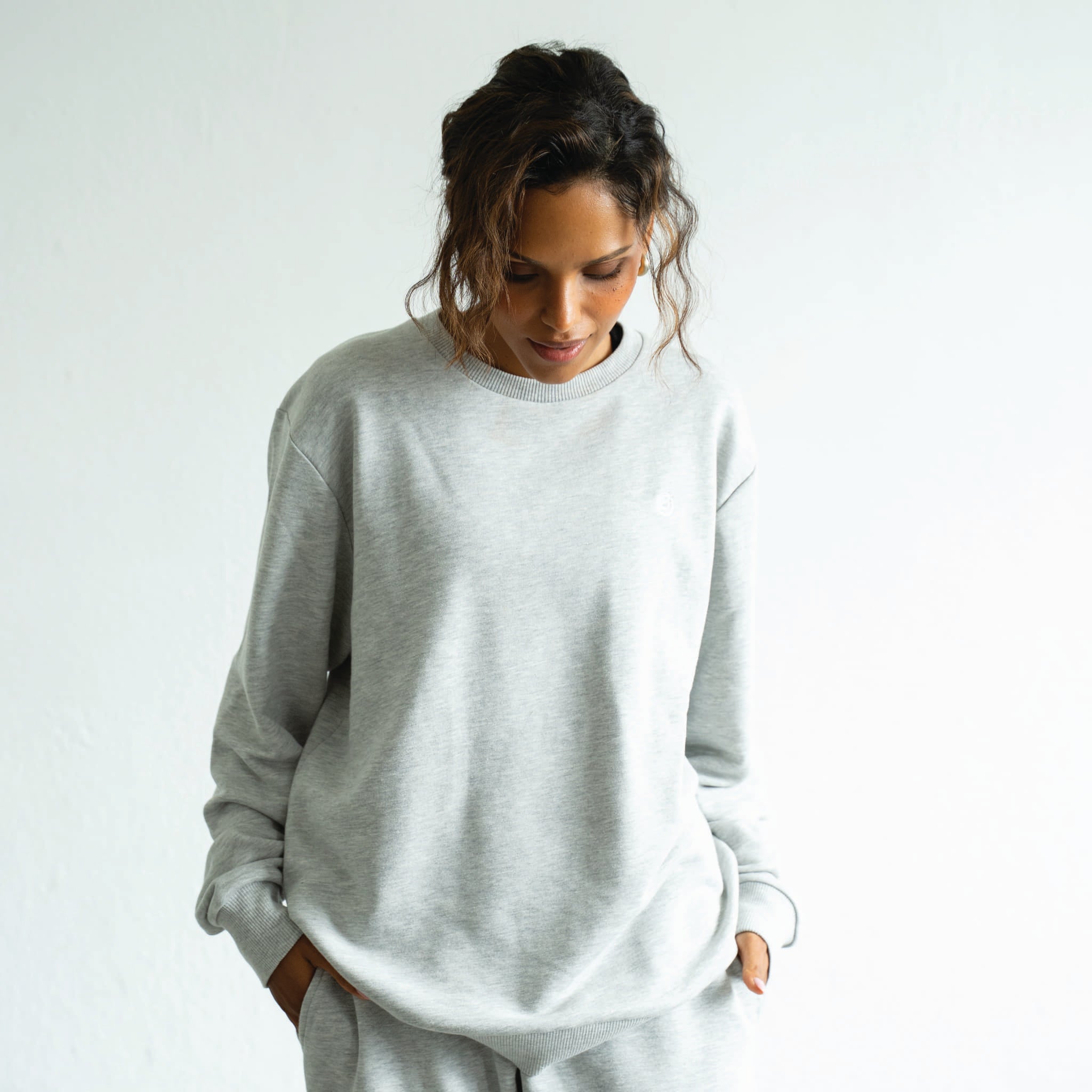 RECORD I Natural Crewneck Sweater | Light Grey