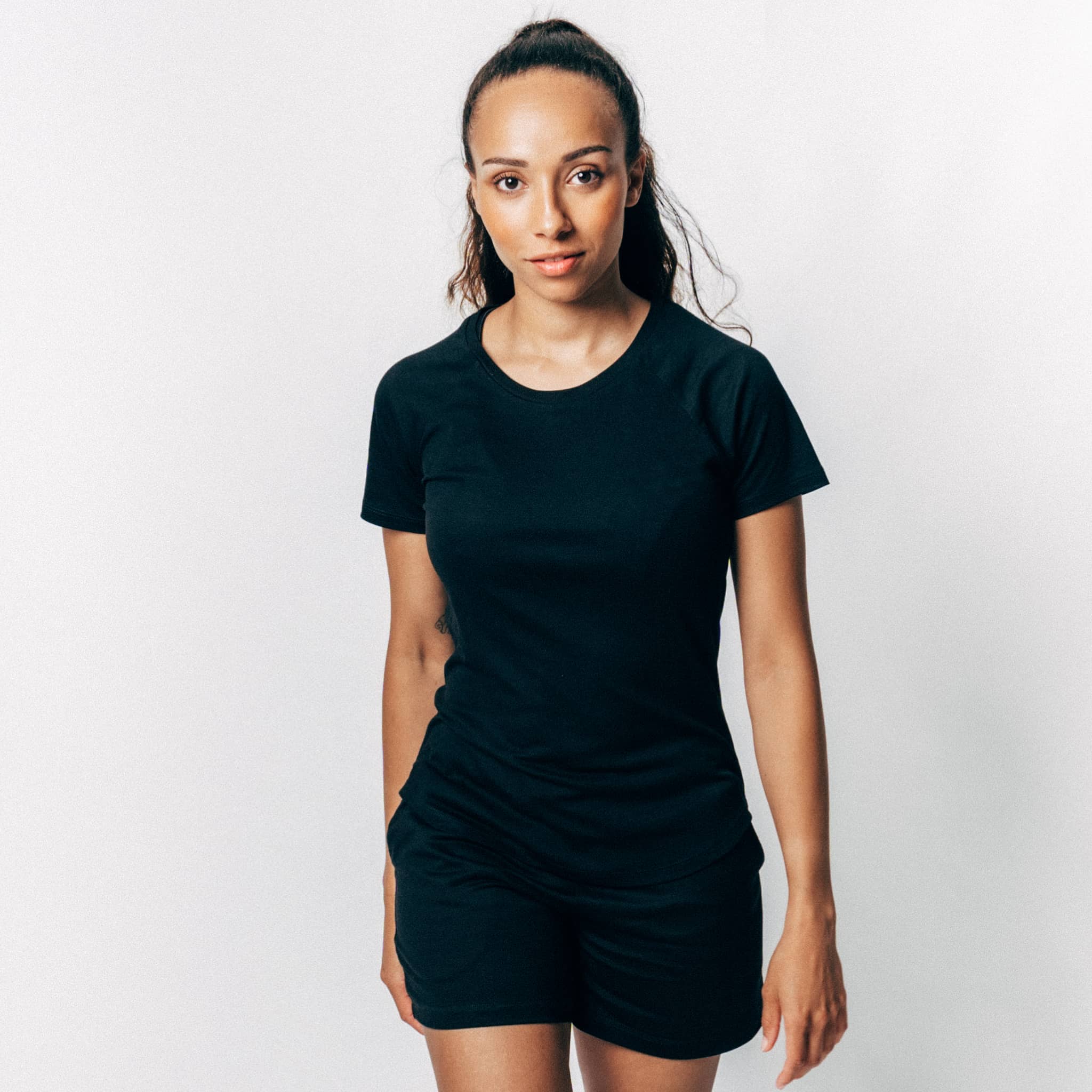 CLEAN I Women Movement Shirt - schwarz