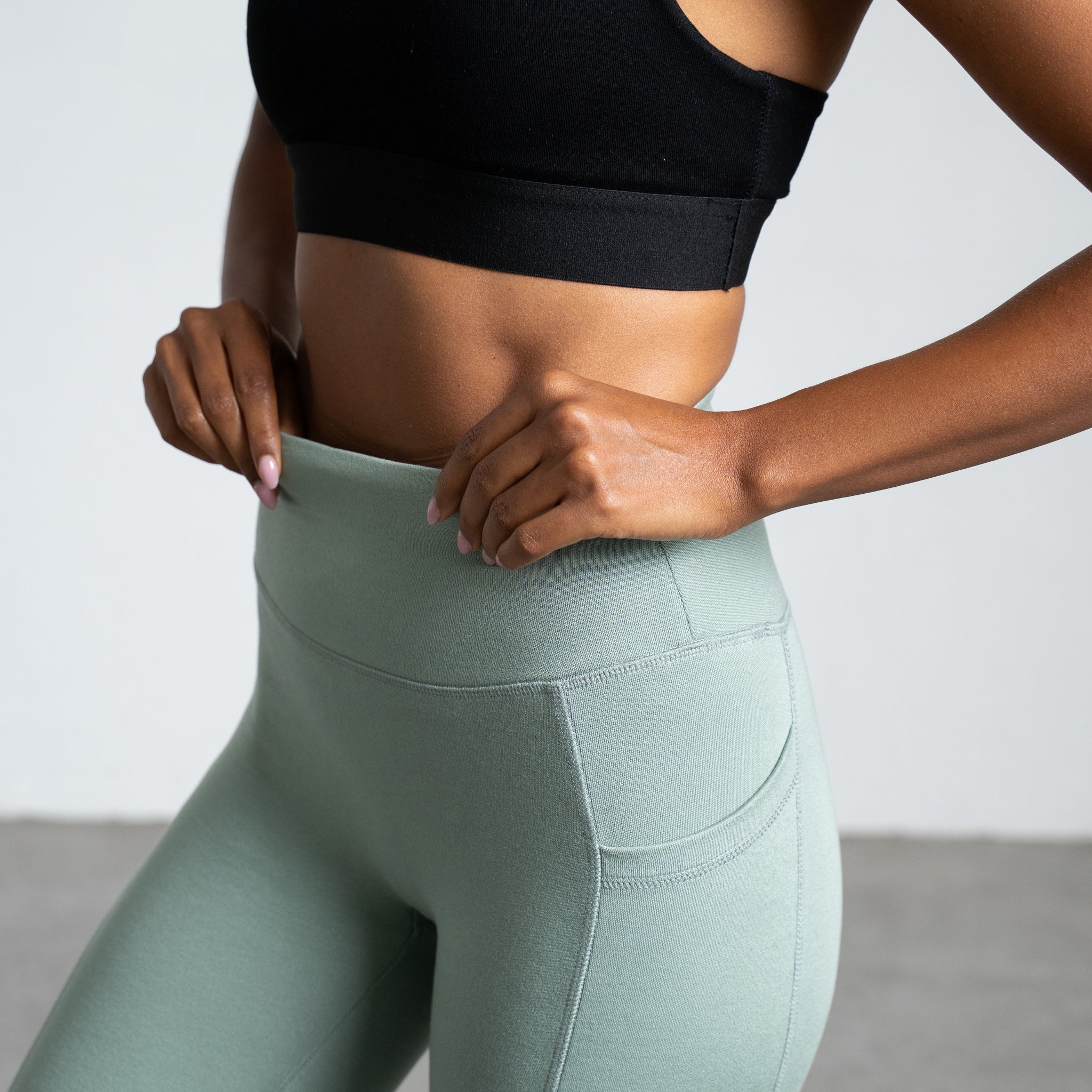 ELEVATE | Natural Sport Leggings – sage green