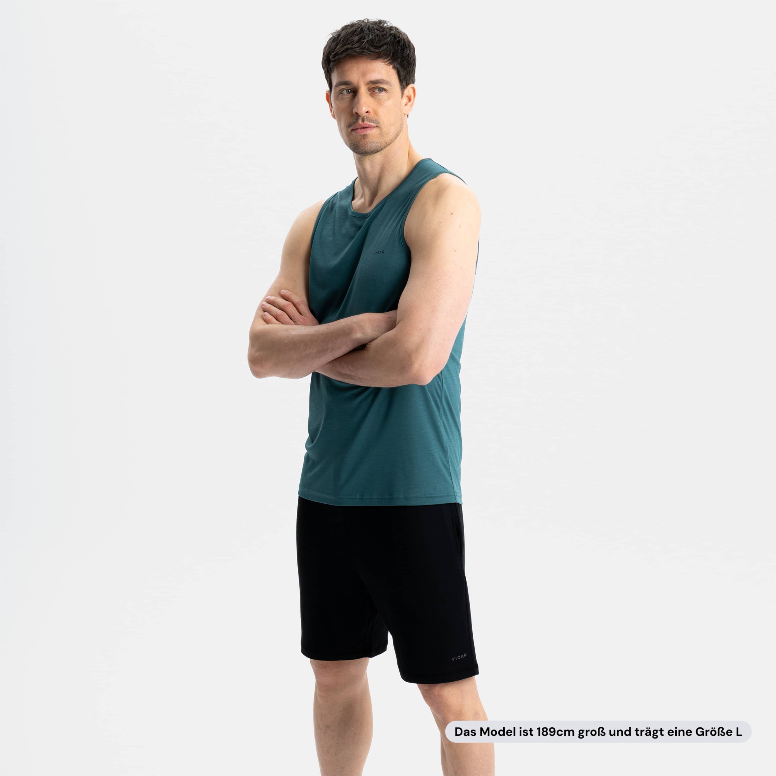 MOVE I Natural Sport Shorts | Black