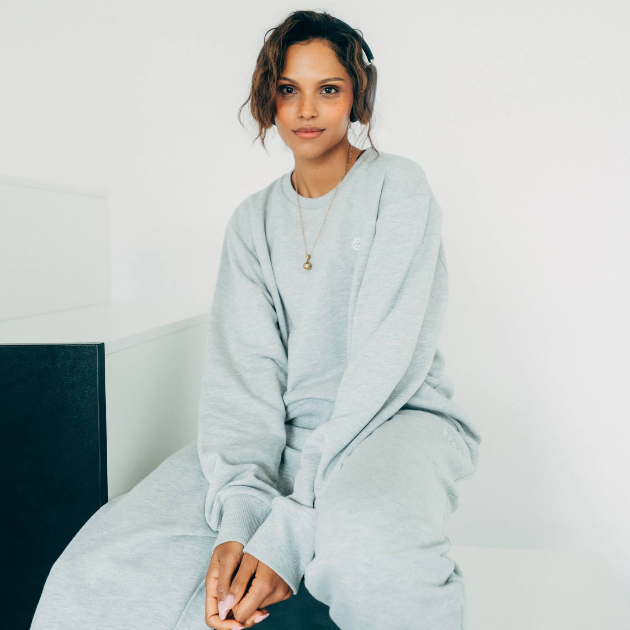 RECORD I Natural Crewneck Sweater aus TENCEL™ - grau meliert