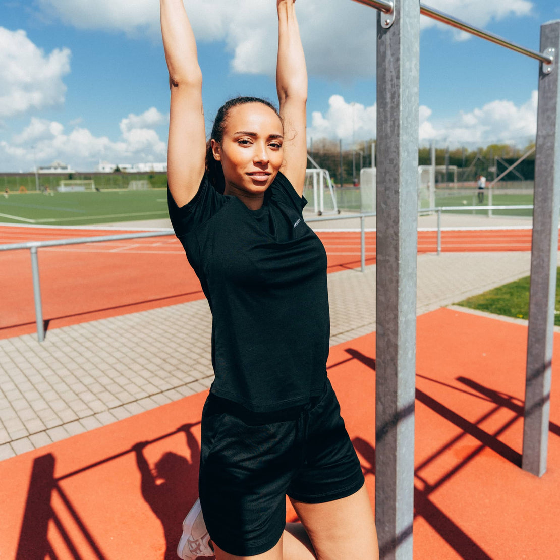 Sportset aus TENCEL™ & SEACELL black