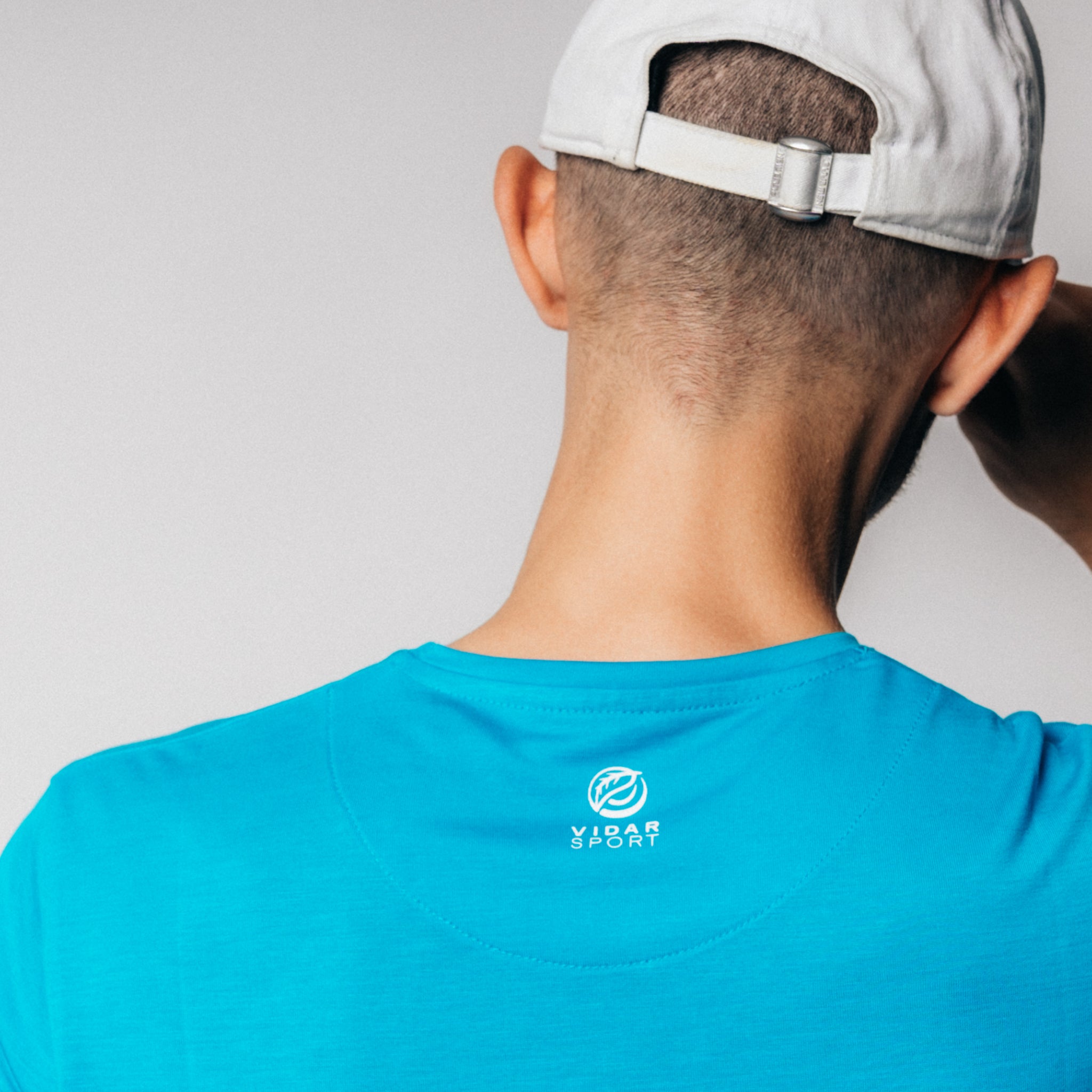 VIVA CON AGUA X VIDAR SPORT I Natural Sport Tee